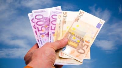 De nouveaux billets de banque en euros vont remplacer ceux que nous connaissons tous : à quoi s’attendre d'ici à 2028 ?